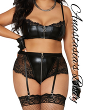 Load image into Gallery viewer, Lady and Lace Set

